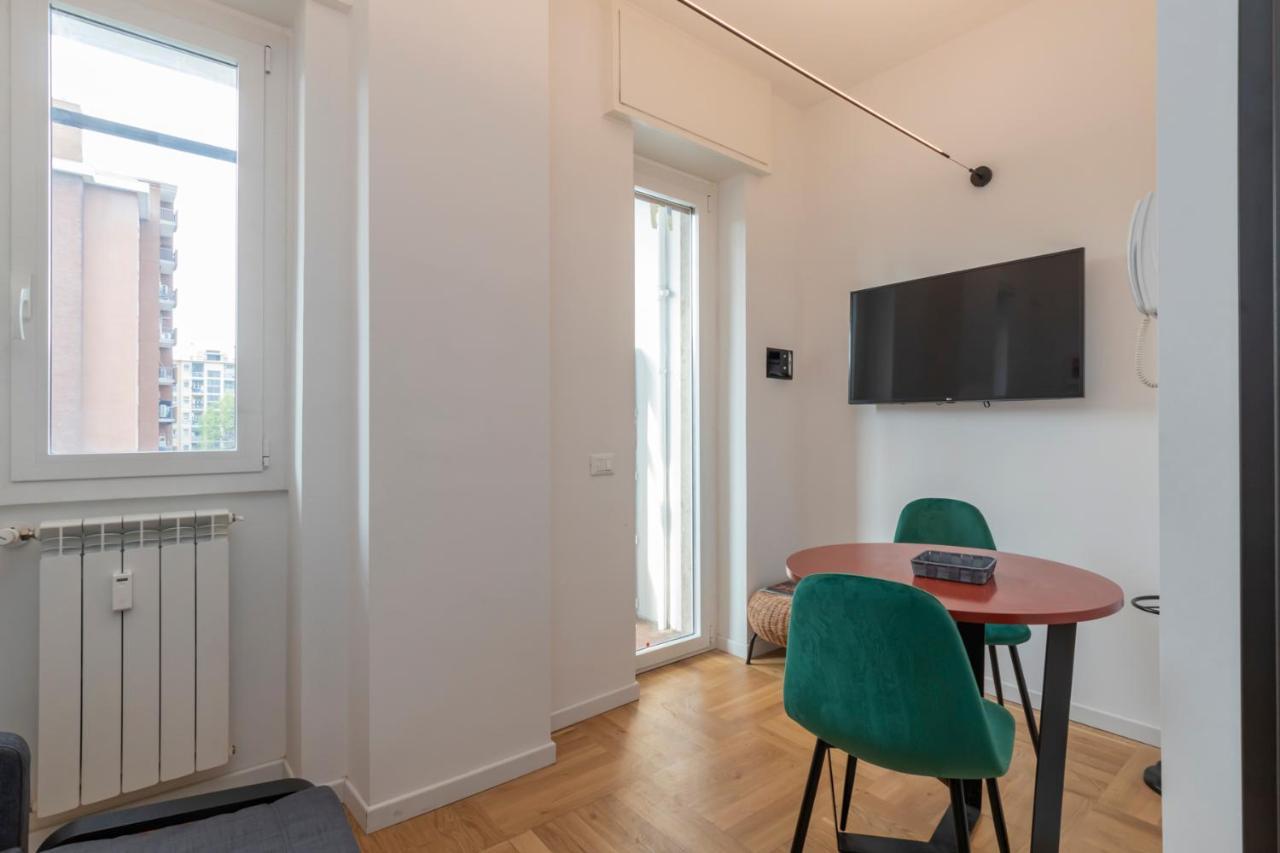 Luxury Apartment Savona 65 Milan Luaran gambar